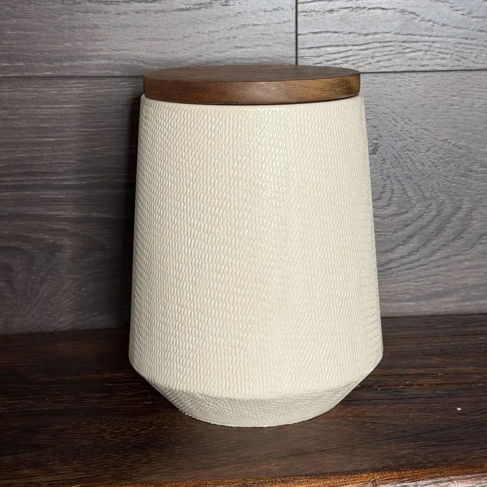 Crate & Barrel Ethan Medium Ceramic Canister in Cream. New!